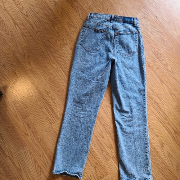 NEW! ABERCROMBIE & FITCH CURVE LOVE THE 90s STRAIGHT ULTRA HIGH RISE JEANS 28/6R - Picture 4 of 6